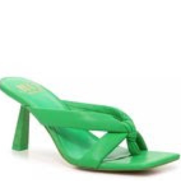 JLO - Picture 7 of 7